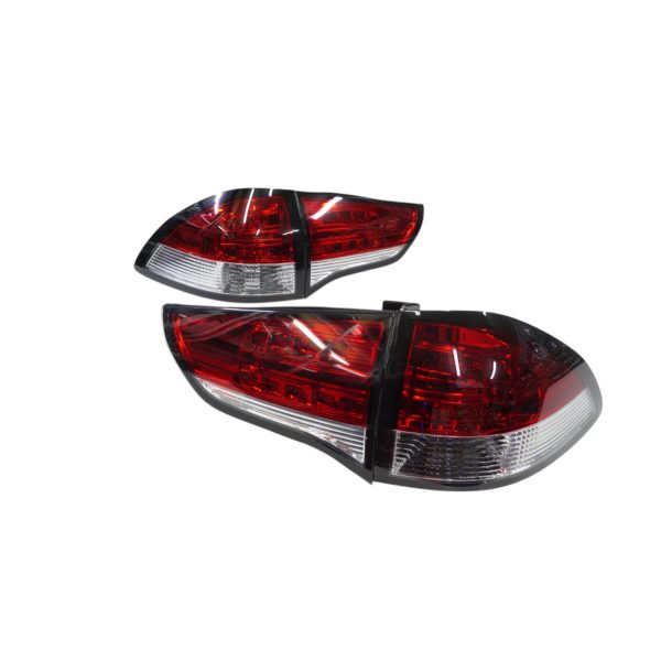 Focos traseros LED Mitsubishi Montero Sport 09-16 fondo rojo
