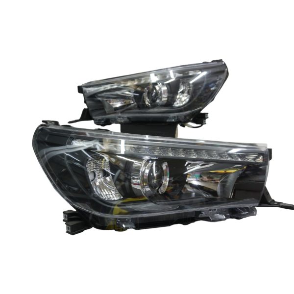 Ópticos delanteros LED Toyota Hilux 15-25 fondo negro Sonar