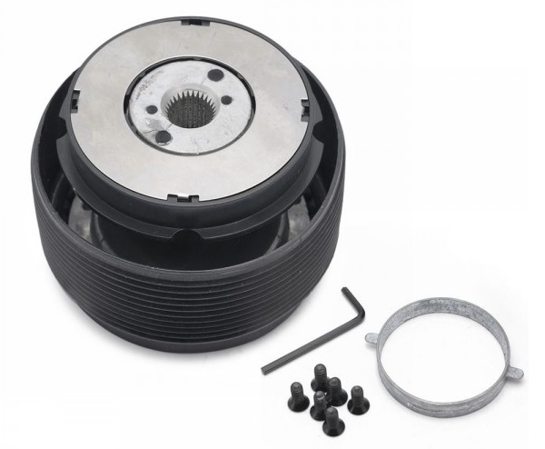 HUB-SU3-2-600x600-1.jpg Masa Deportiva Volante Suzuki Boss Kit - Imagen 1