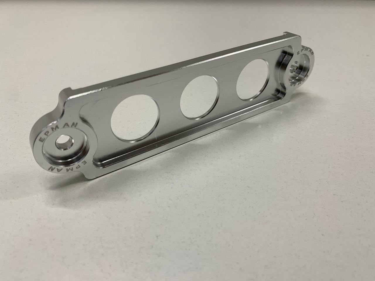 WhatsApp-Image-2019-12-17-at-11.36.10-1.jpeg Soporte de batería superior aluminio 35A-45A - Imagen 1